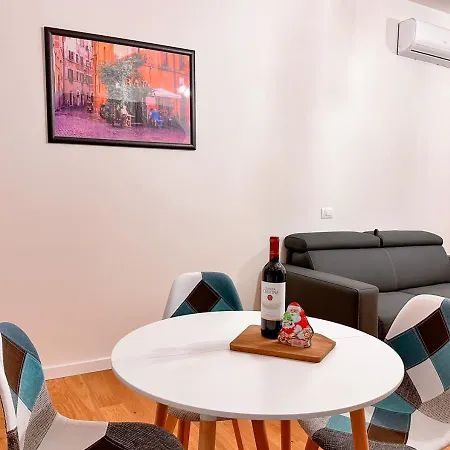Caesar's Trastevere Apartment